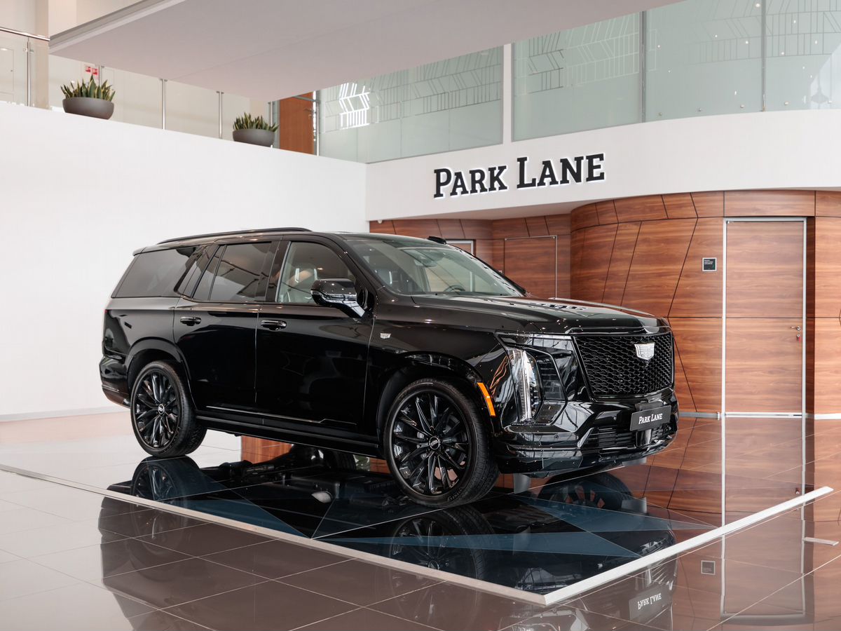 Cadillac Escalade V Рестайлинг 6.2 AT (420 л.с.) 4WD