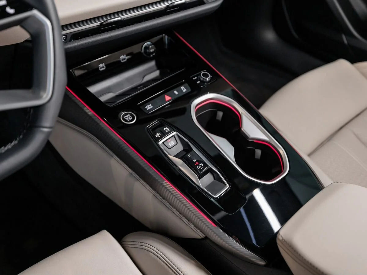 Audi A6 — фото 18