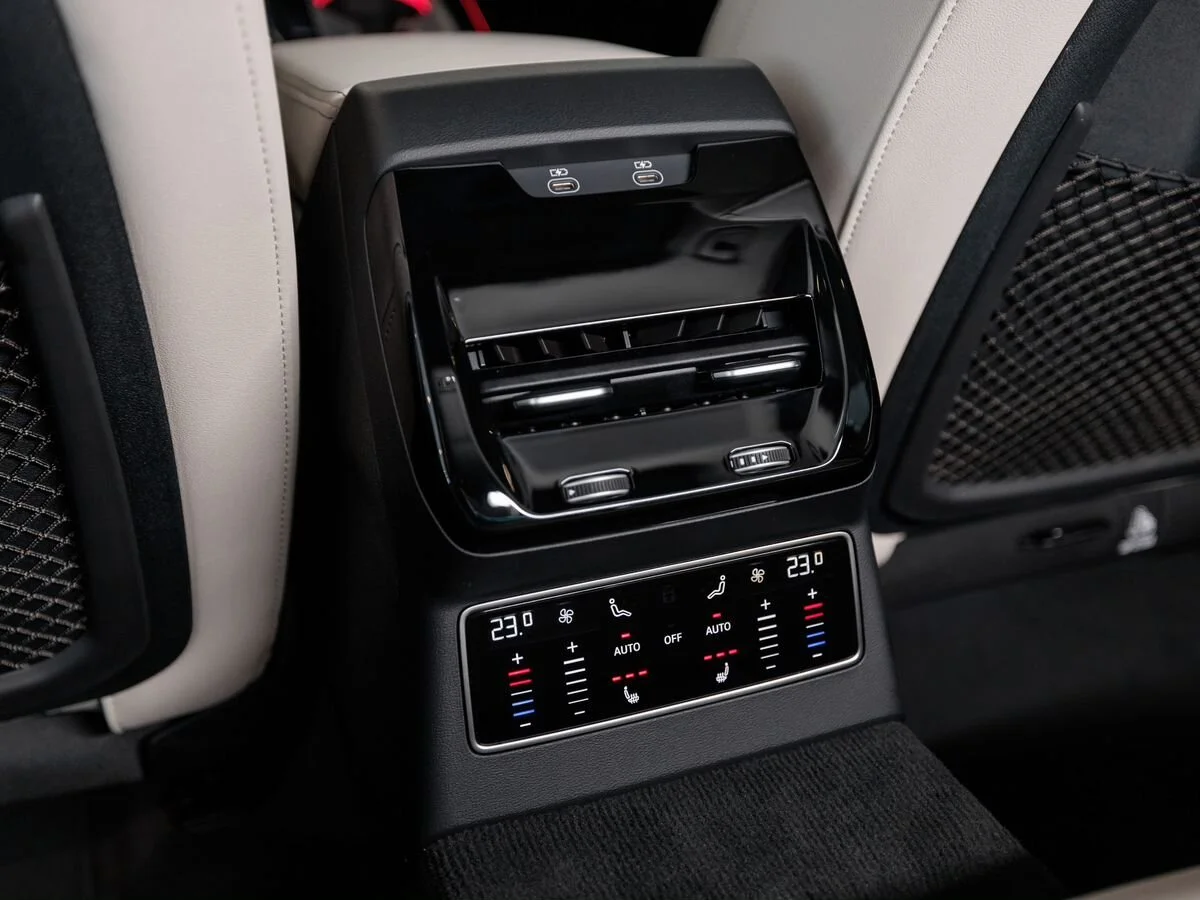 Audi A6 — фото 30