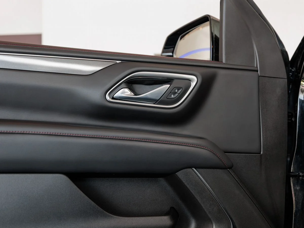Chevrolet Tahoe — фото 16