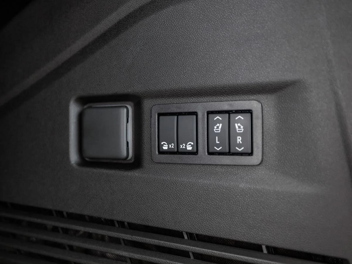 Chevrolet Tahoe — фото 25