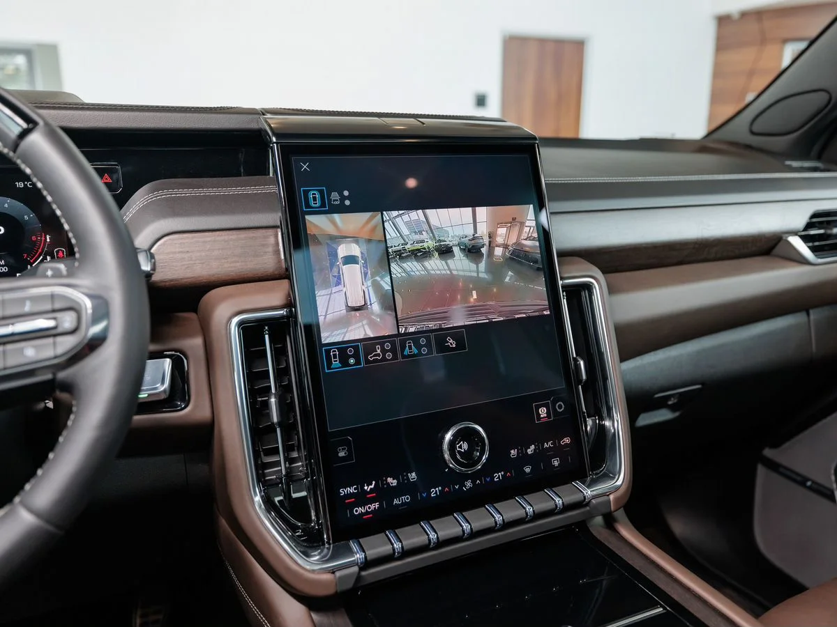GMC Yukon — фото 12