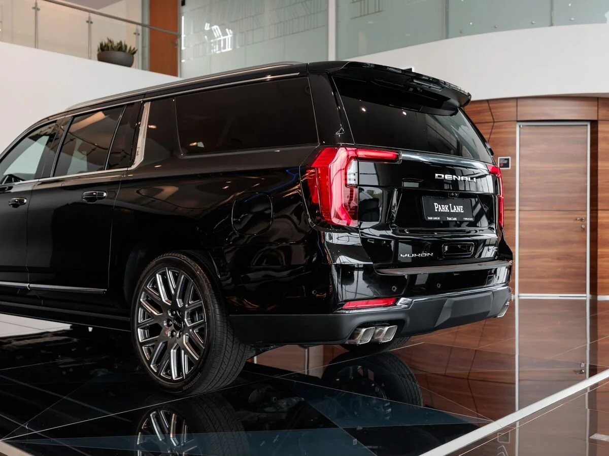 GMC Yukon — фото 9