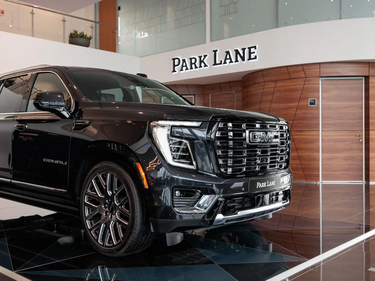 GMC Yukon — фото 7