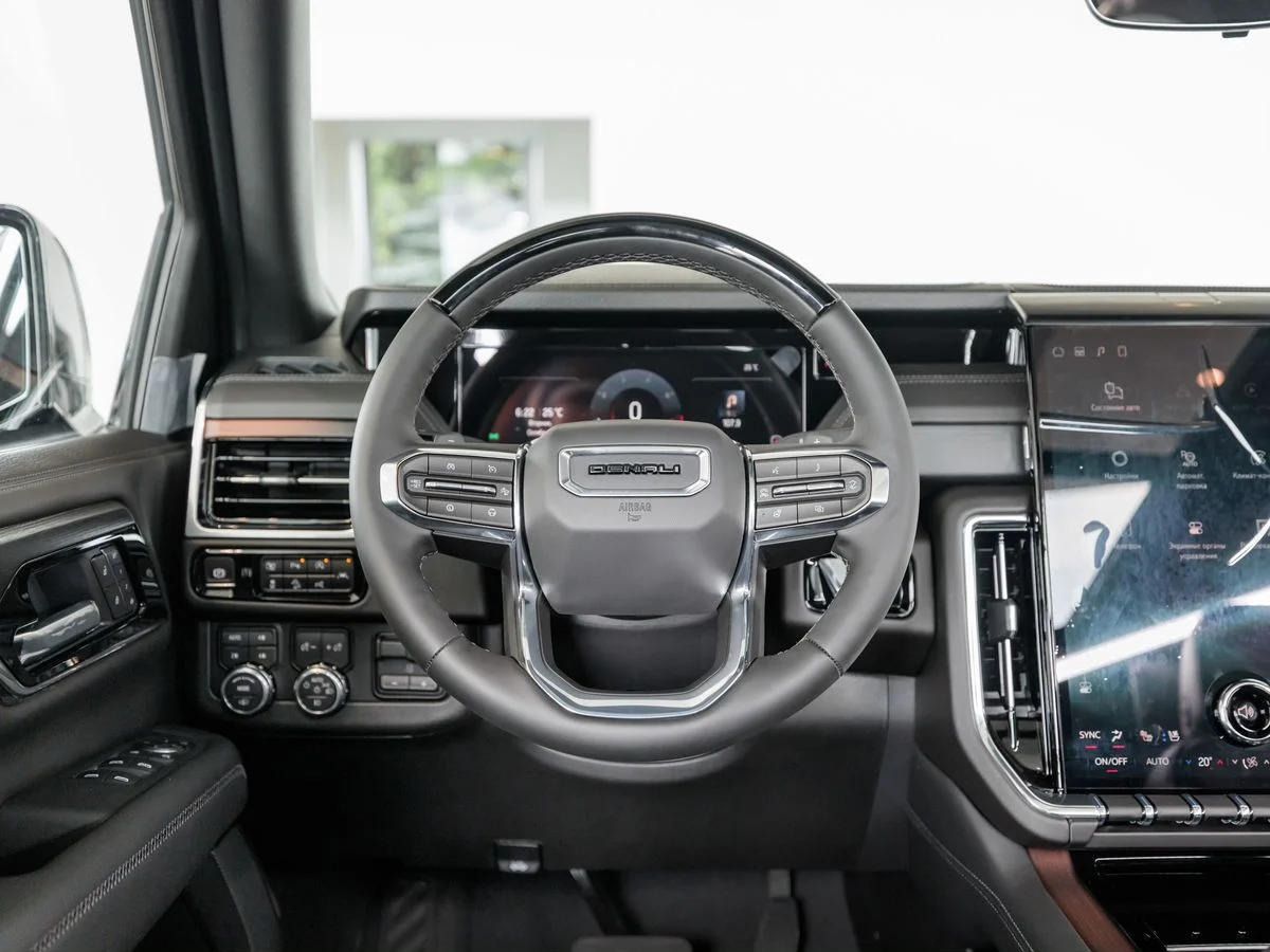 GMC Yukon — фото 12