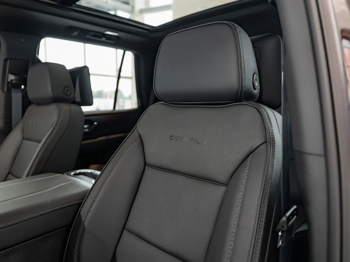 GMC Yukon — фото 21