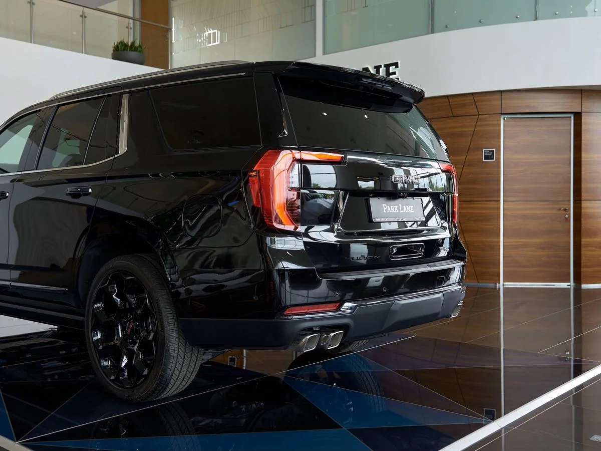 GMC Yukon — фото 10