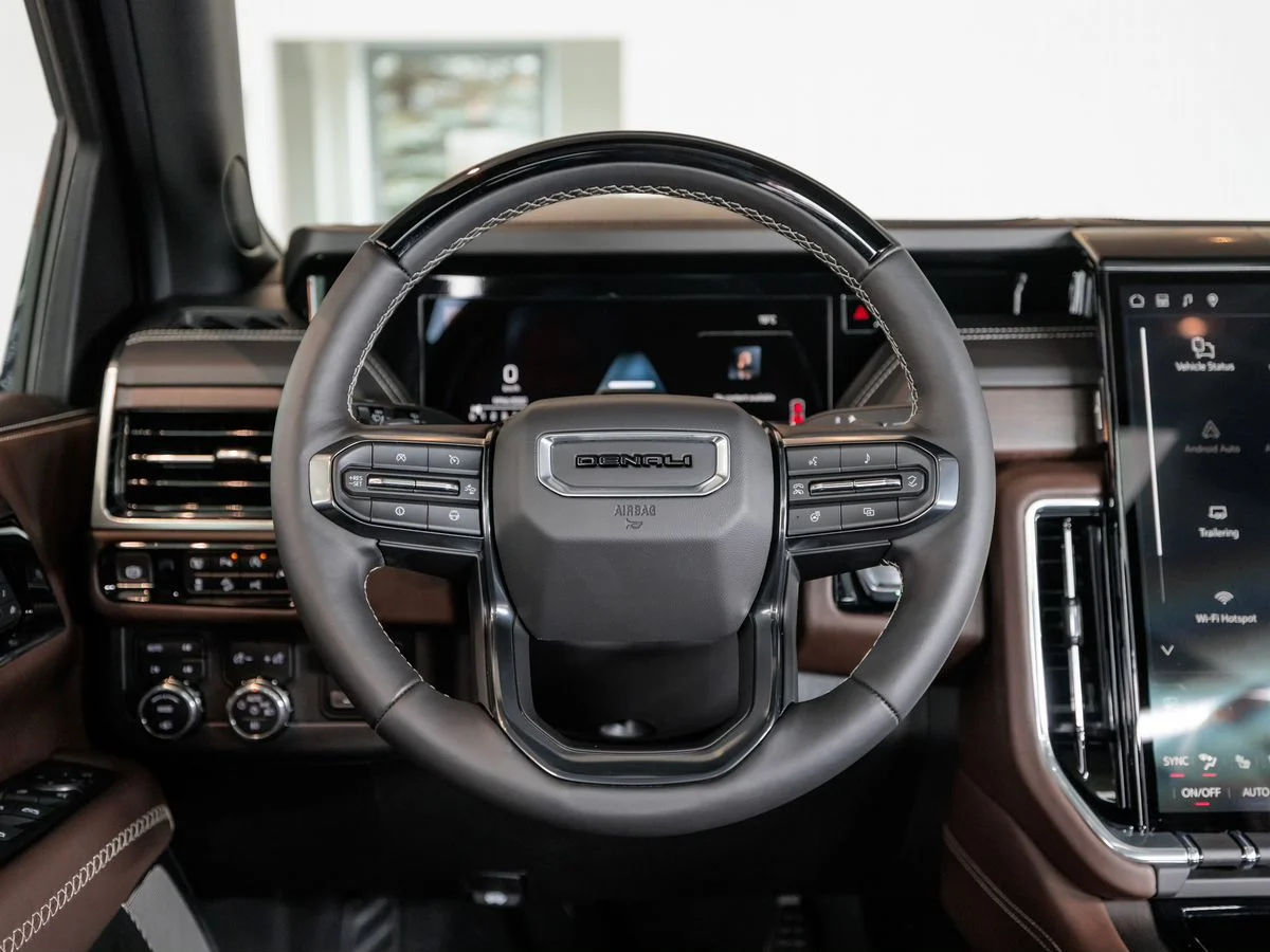 GMC Yukon — фото 13