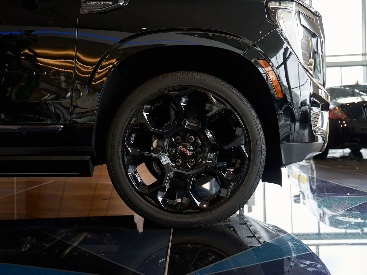 GMC Yukon — фото 6
