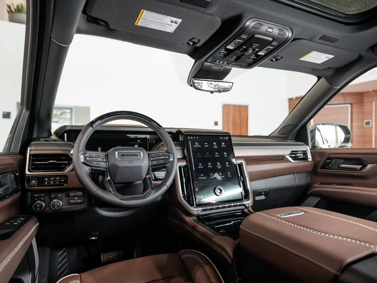 GMC Yukon — фото 12