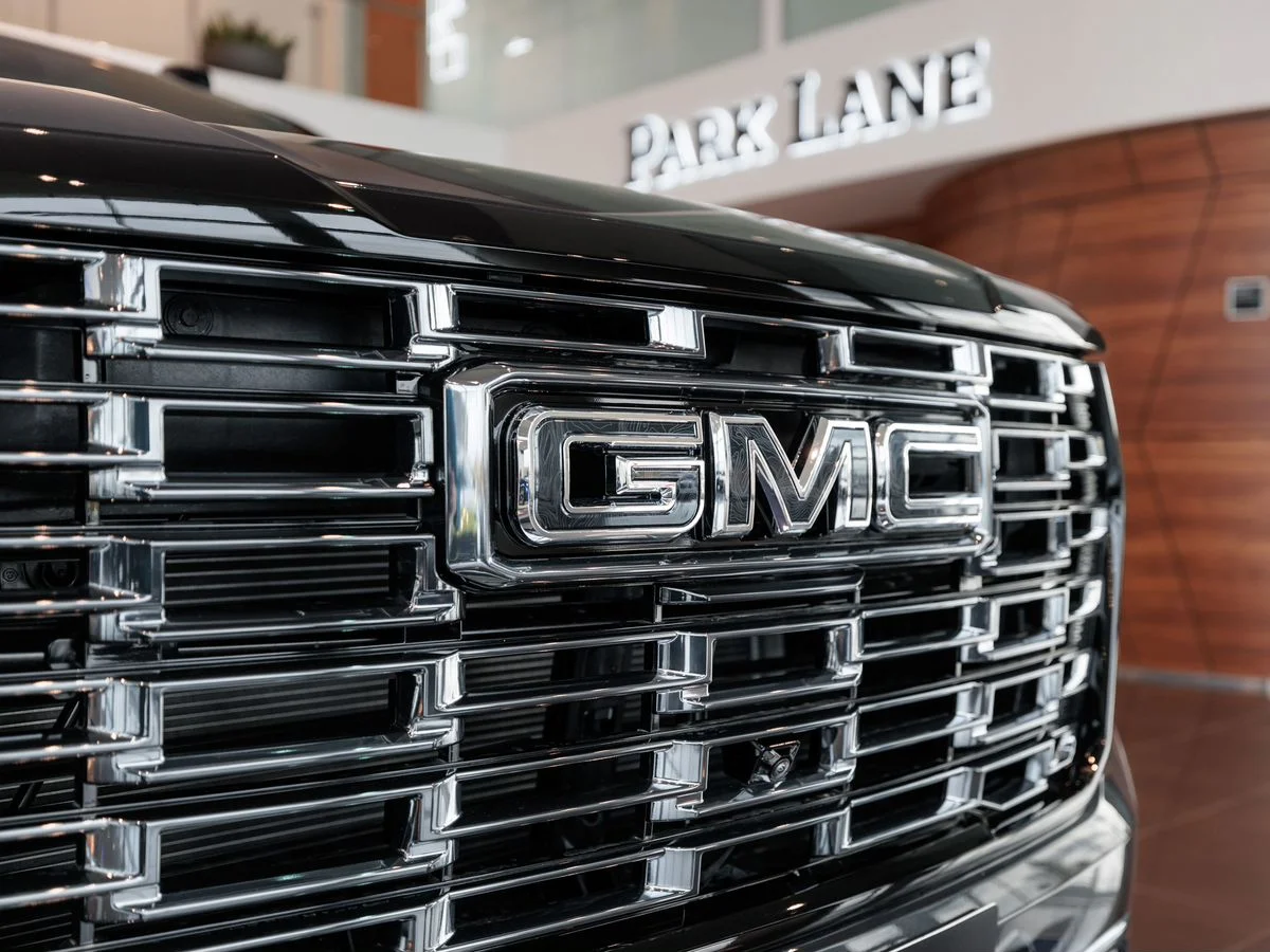 GMC Yukon — фото 5