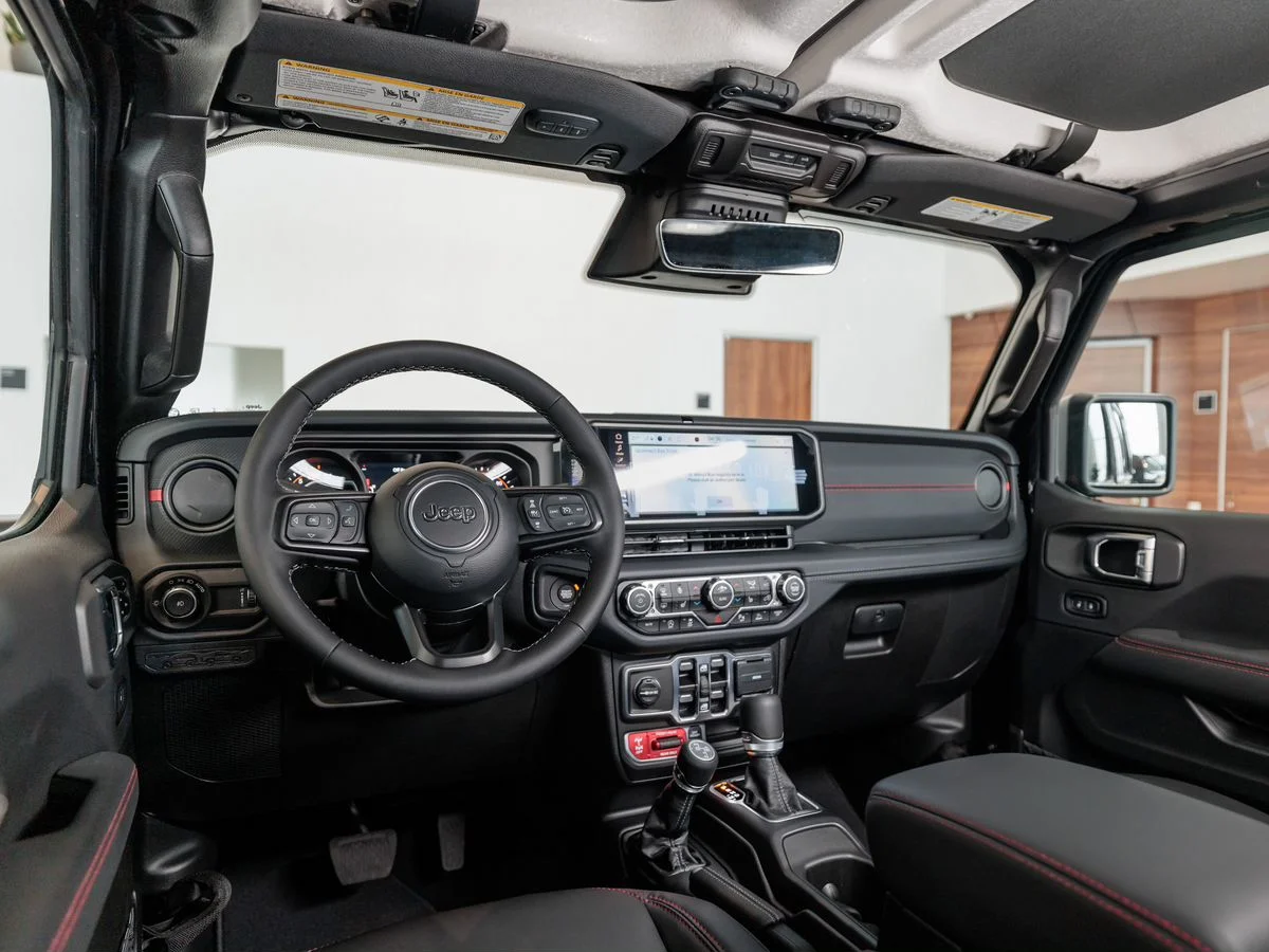 Jeep Wrangler — фото 14