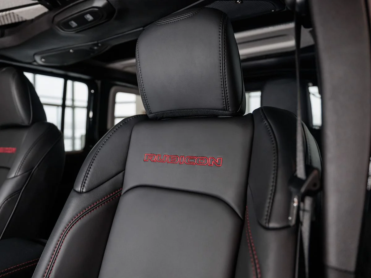 Jeep Wrangler — фото 23