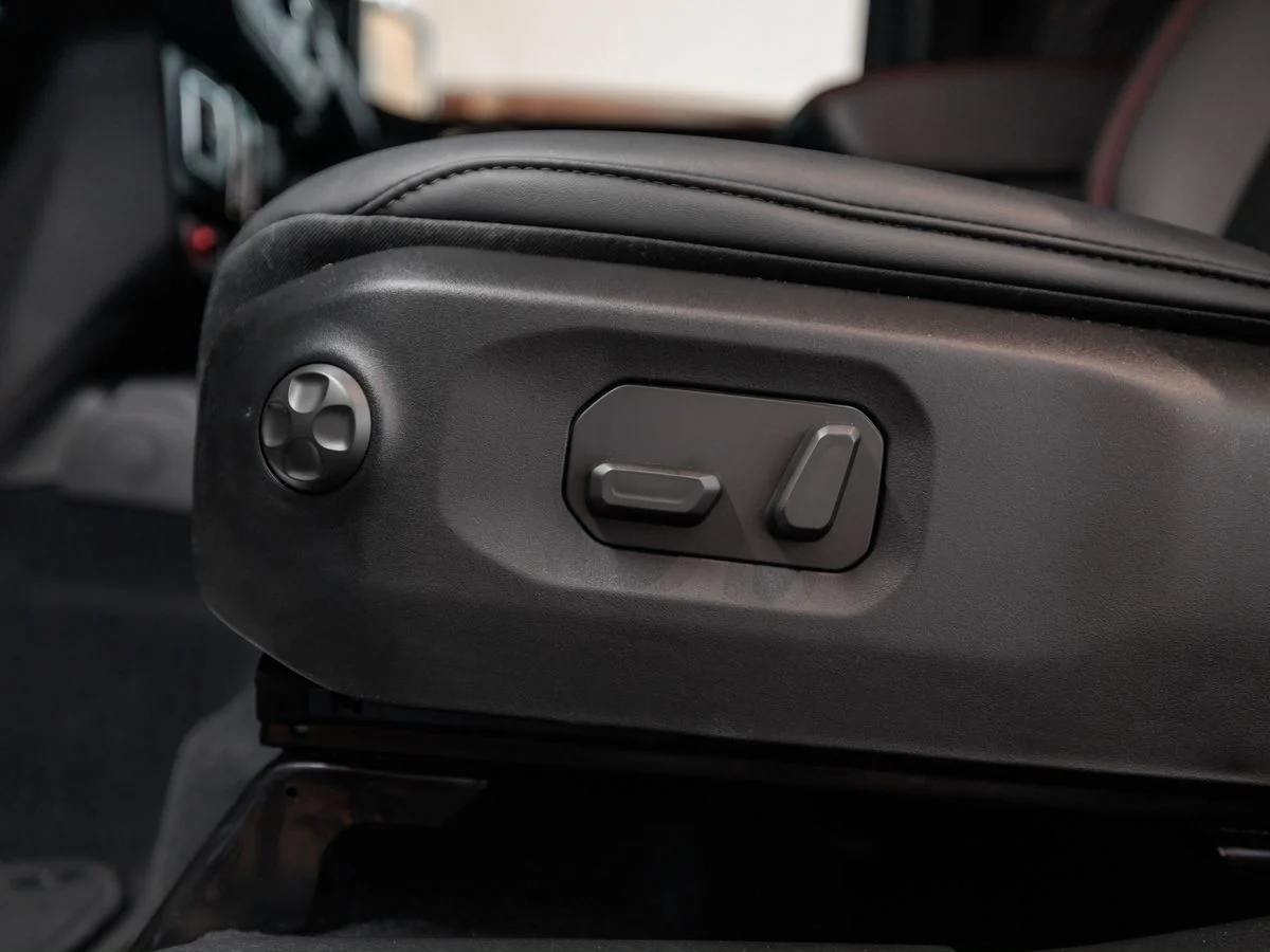 Jeep Wrangler — фото 24