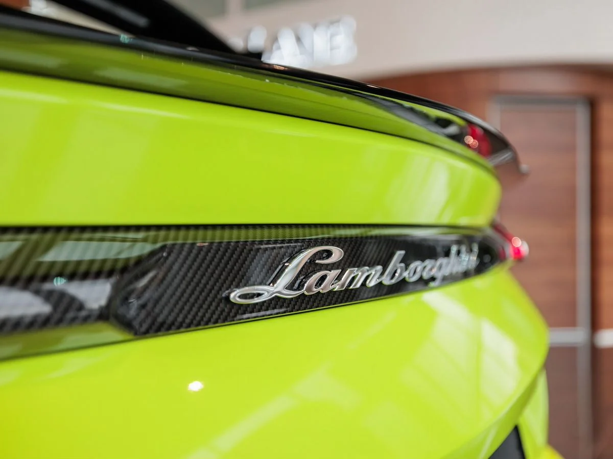 Lamborghini Urus — фото 14
