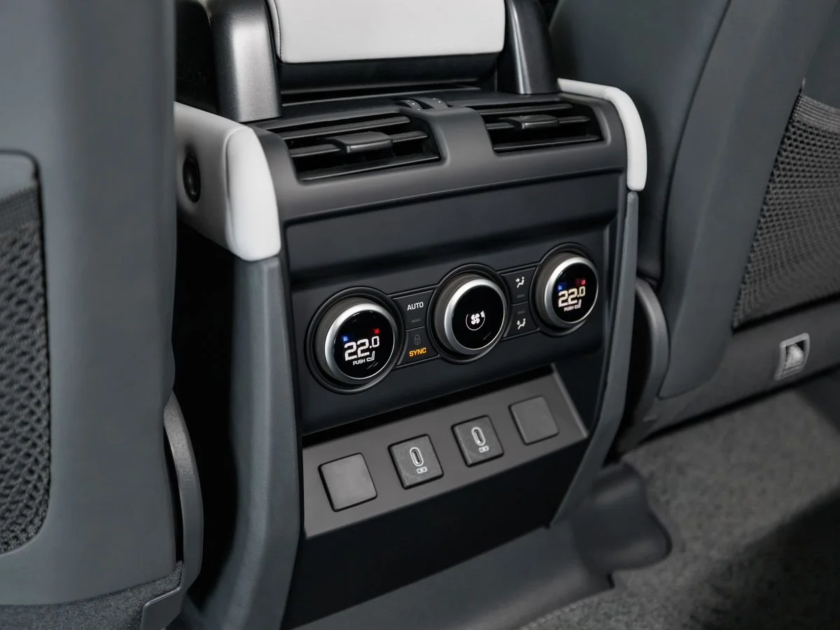 Land Rover Defender — фото 24