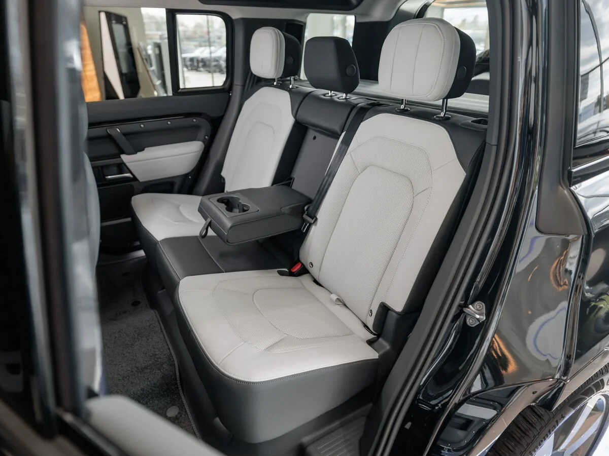 Land Rover Defender — фото 25