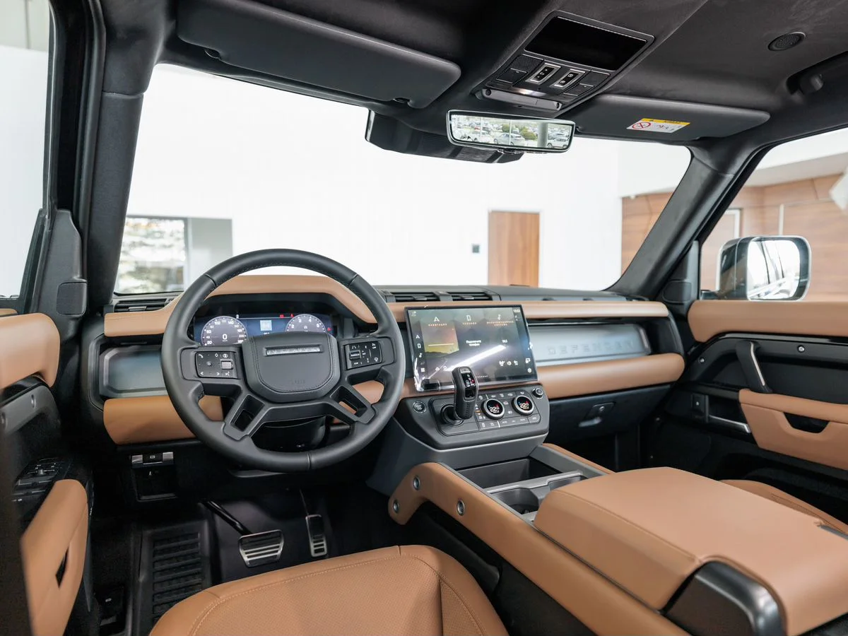 Land Rover Defender — фото 12