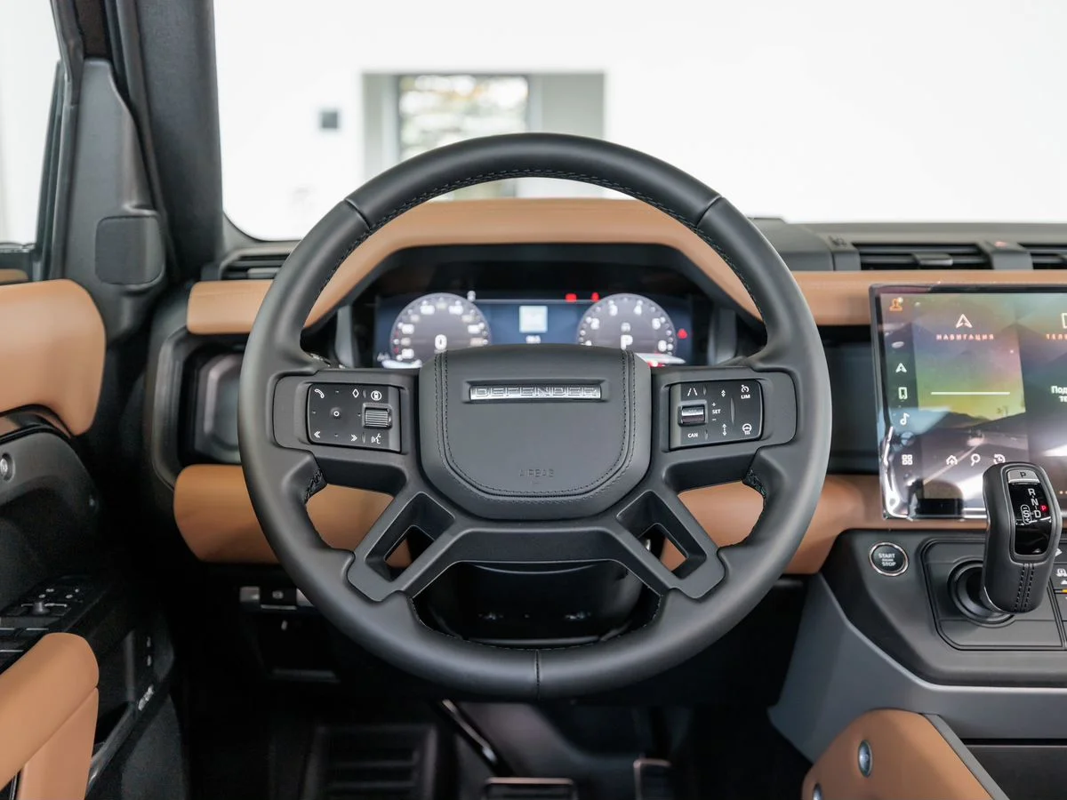 Land Rover Defender — фото 13