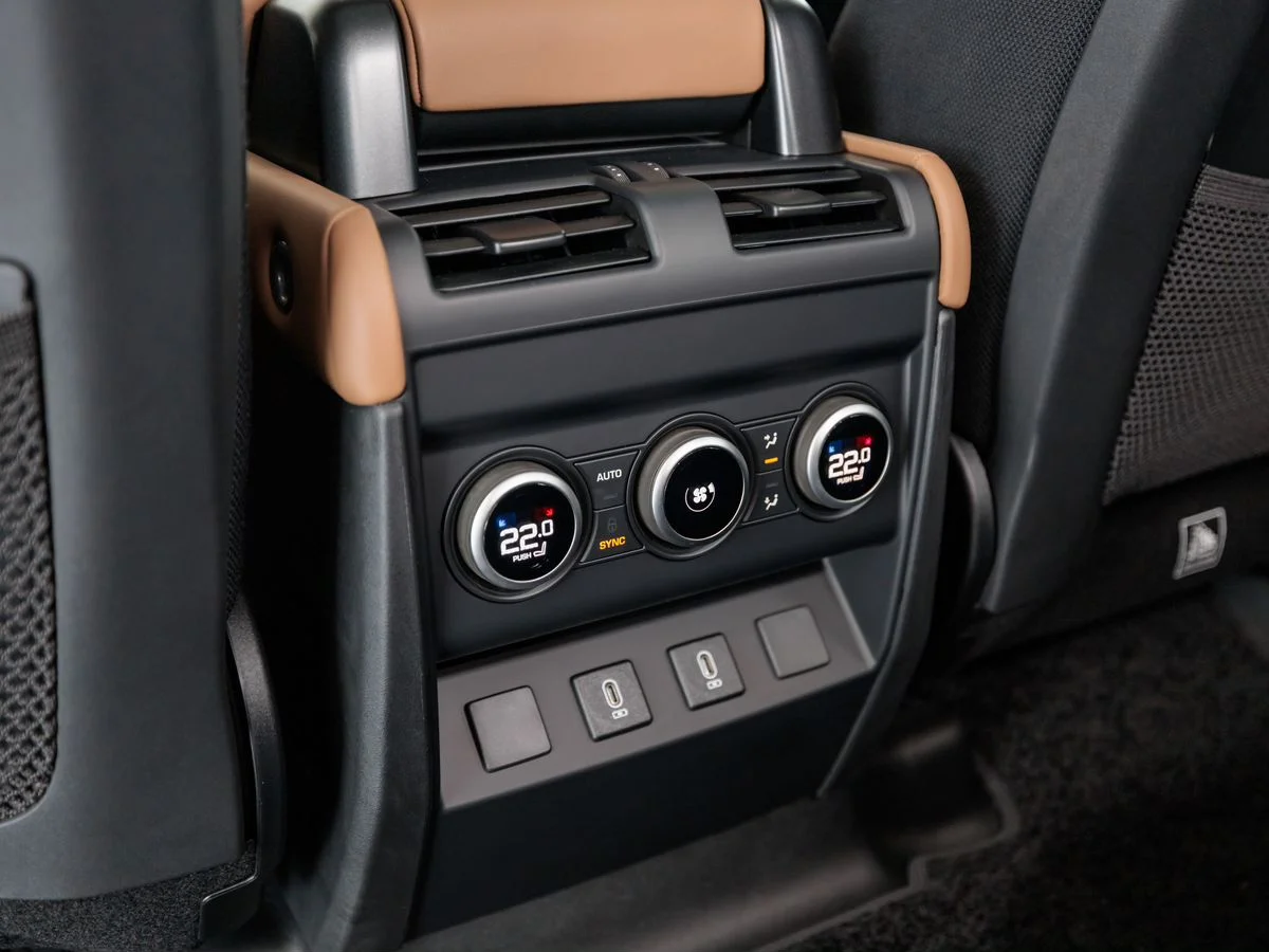 Land Rover Defender — фото 24