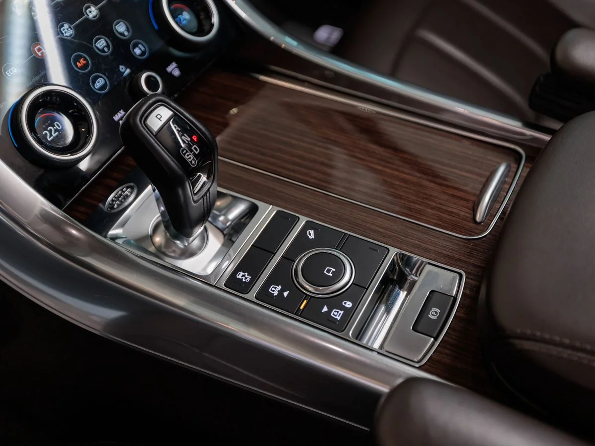 Land Rover Range Rover Sport — фото 16
