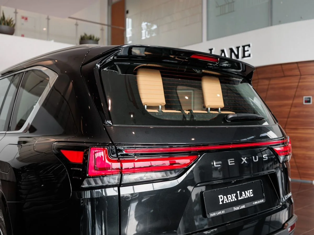 Lexus LX — фото 10