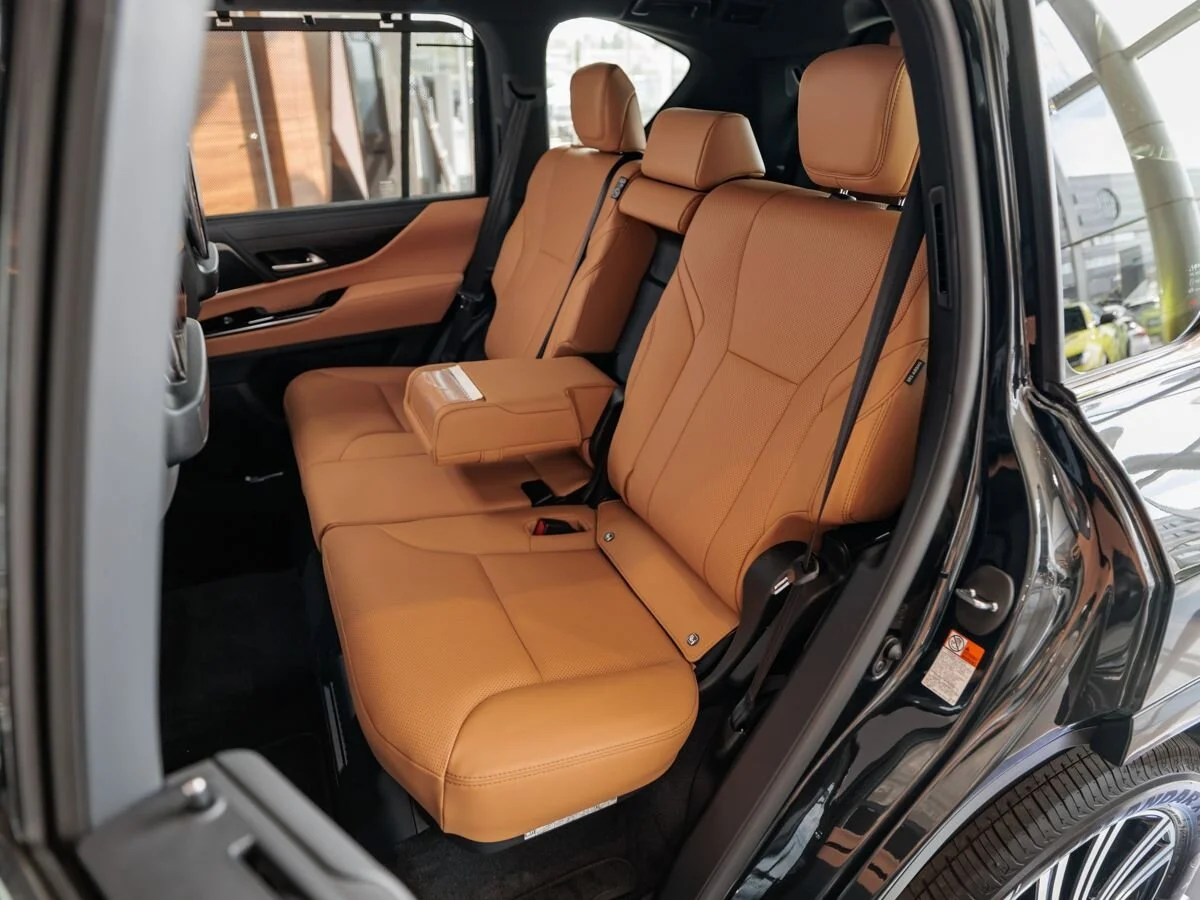 Lexus LX — фото 27