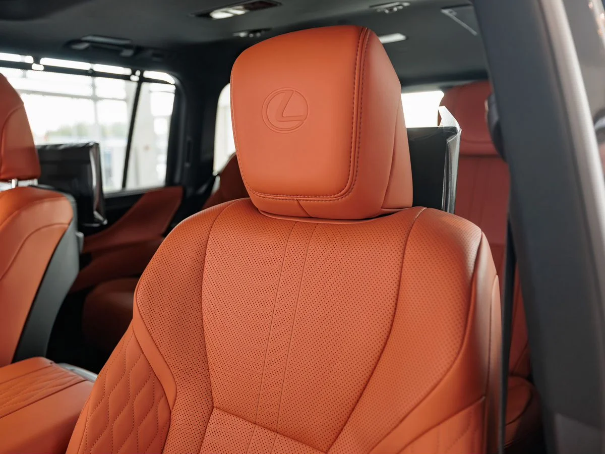 Lexus LX — фото 23