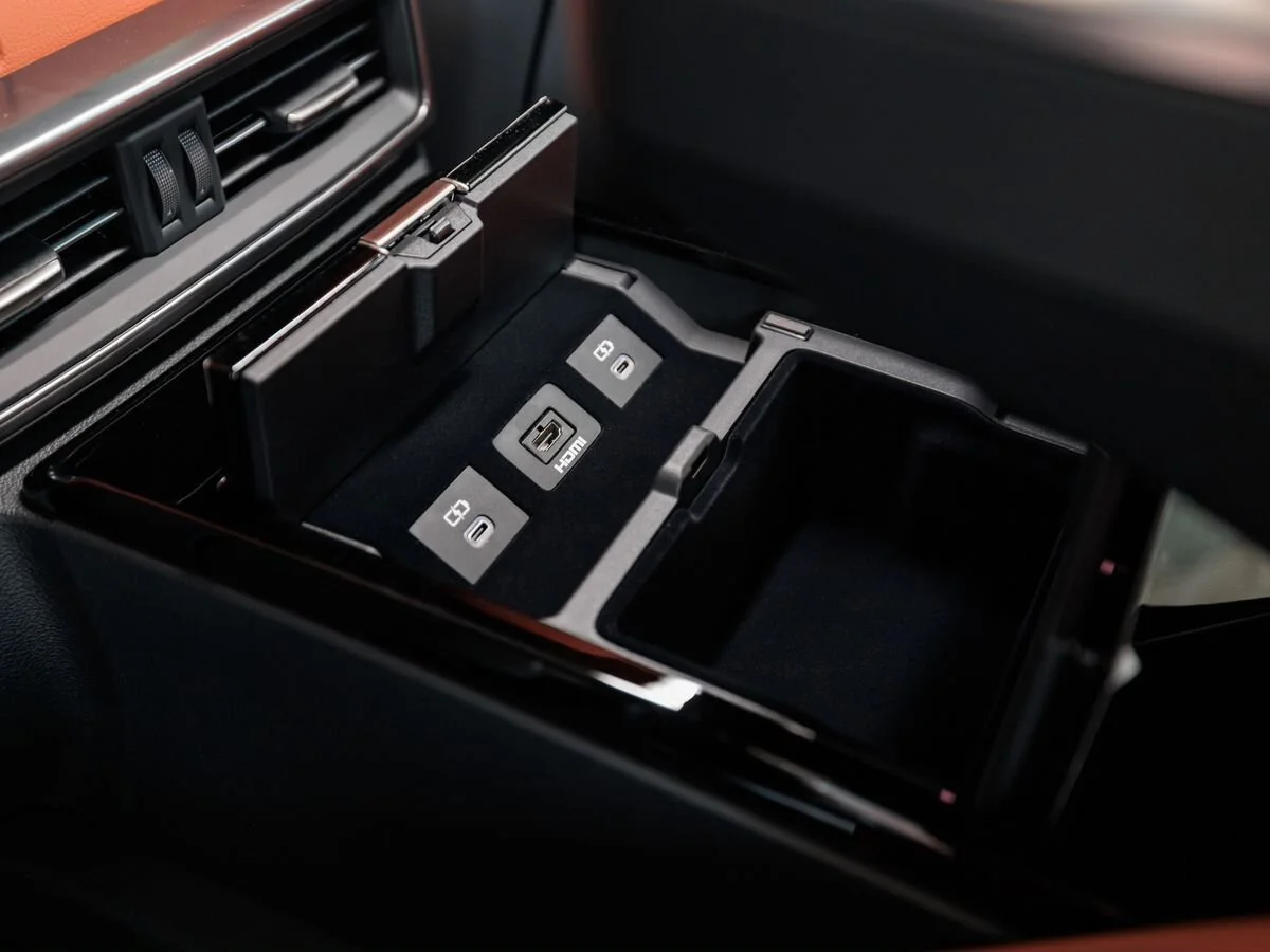 Lexus LX — фото 27