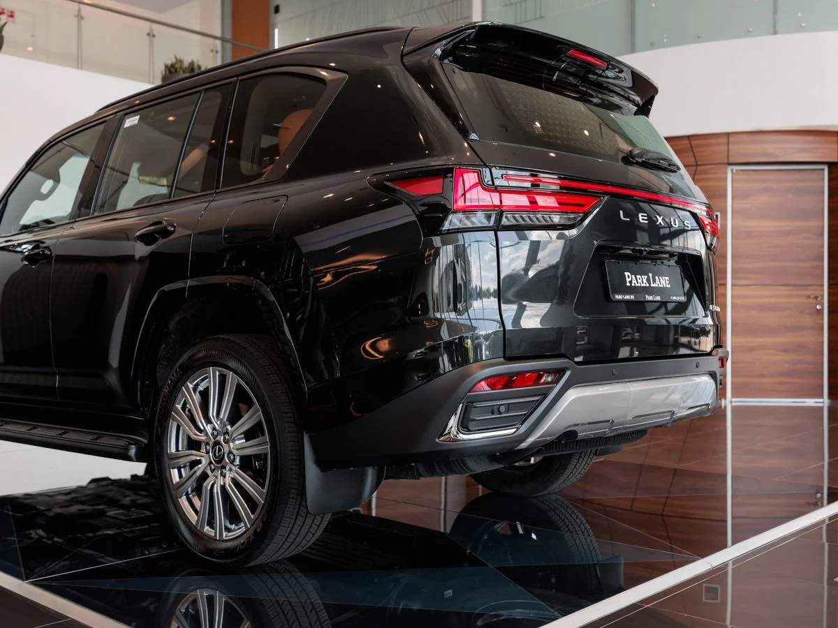 Lexus LX — фото 9