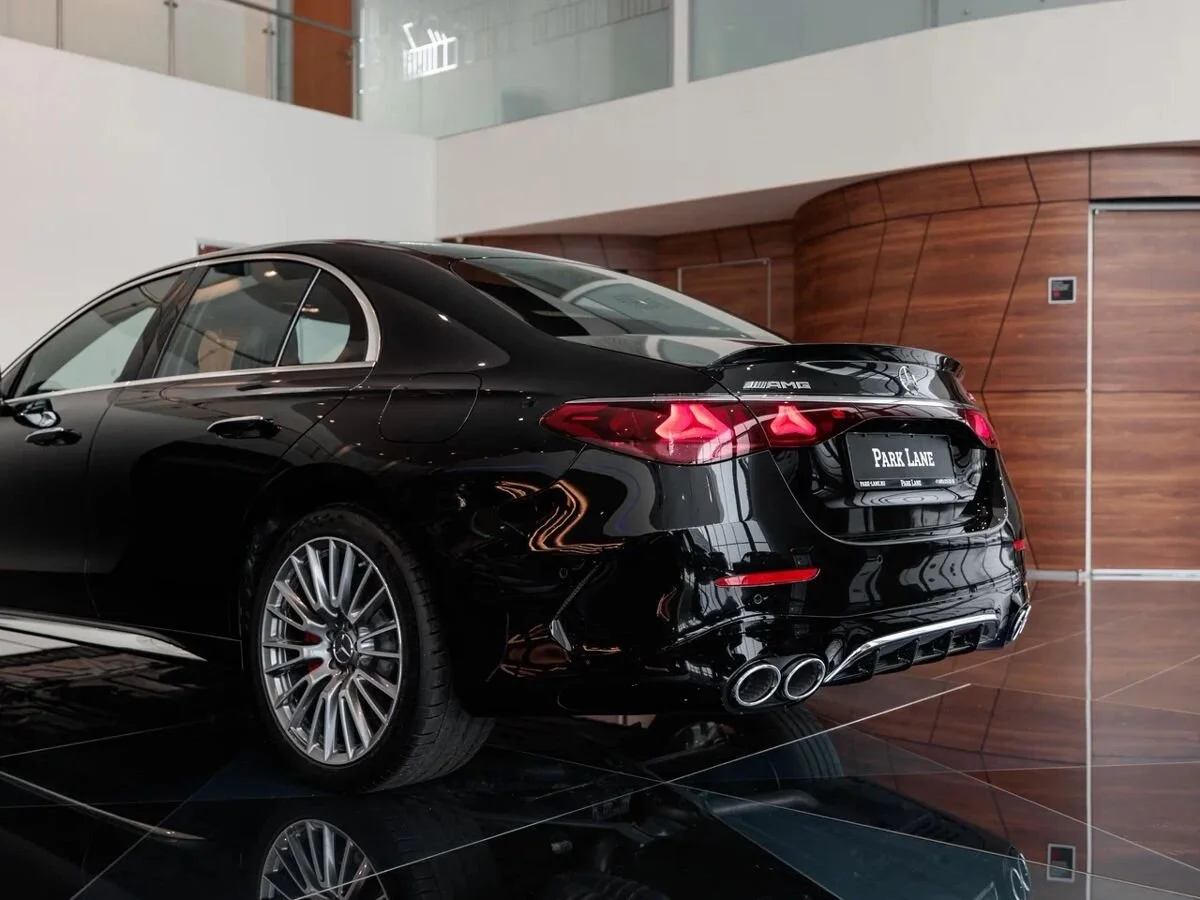 Mercedes-Benz E-Класс AMG — фото 11