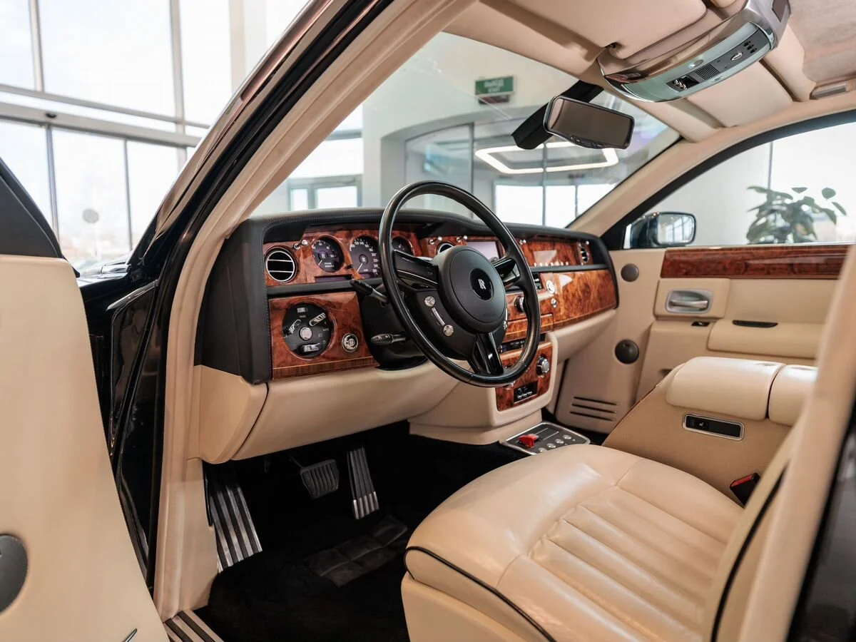 Rolls-Royce Phantom — фото 12
